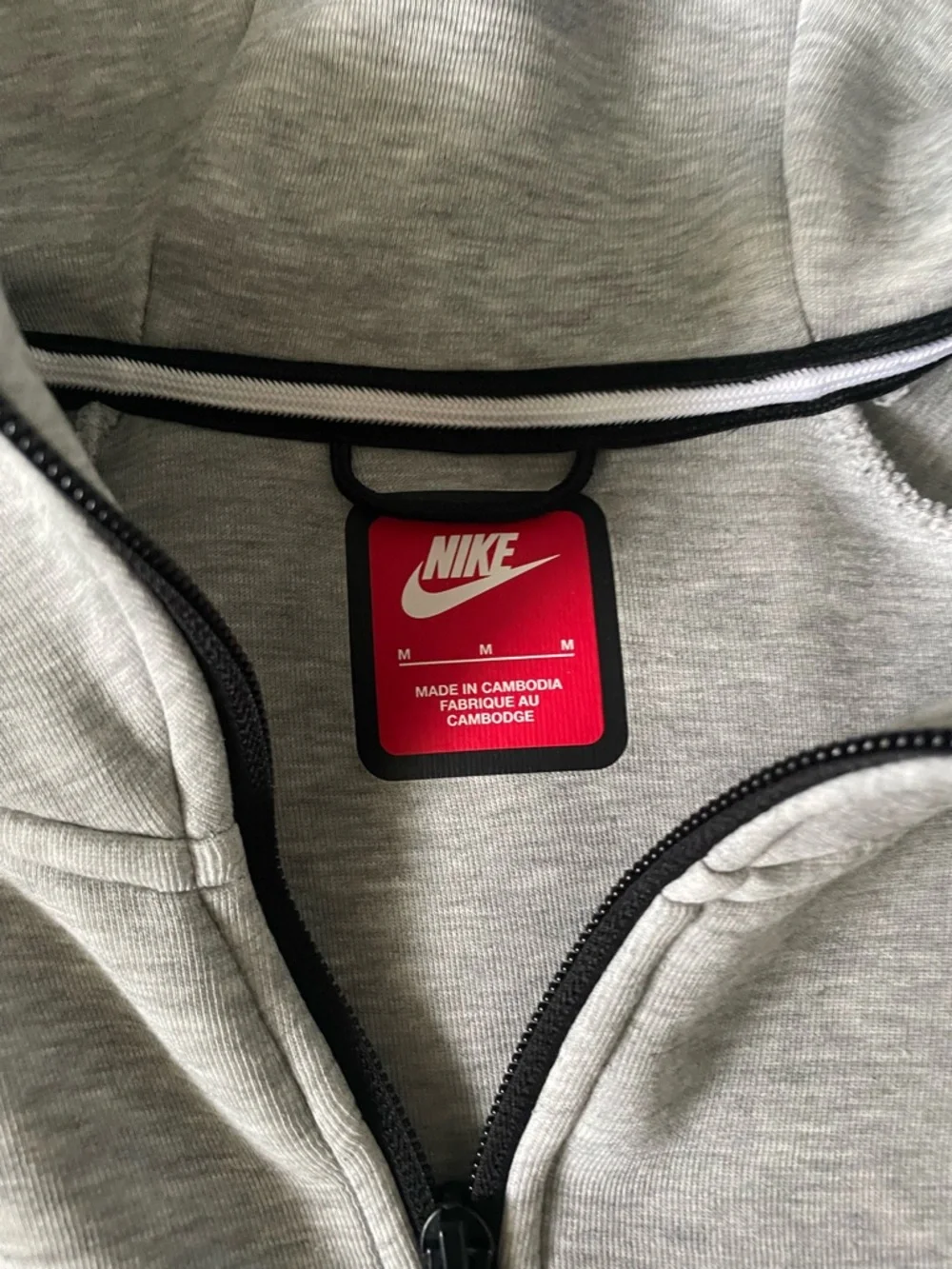 Mens grey Nike Tech - Picture 2 of 4